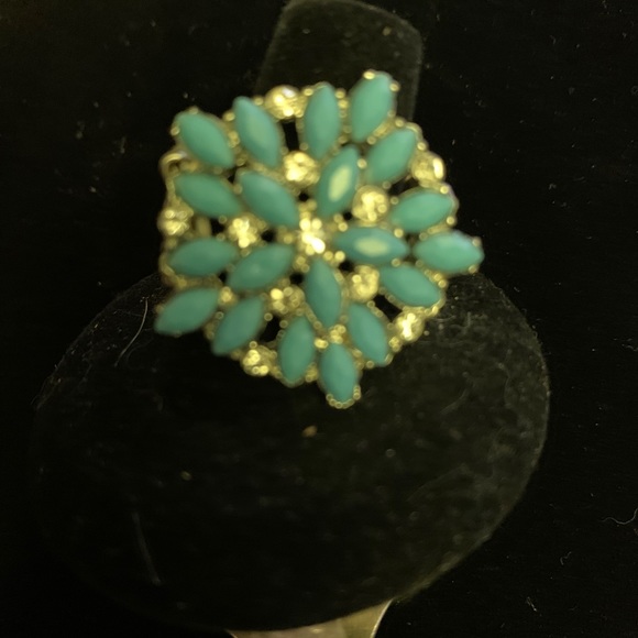 Costume Turquoise and Zirconia statement ring - Picture 4 of 6
